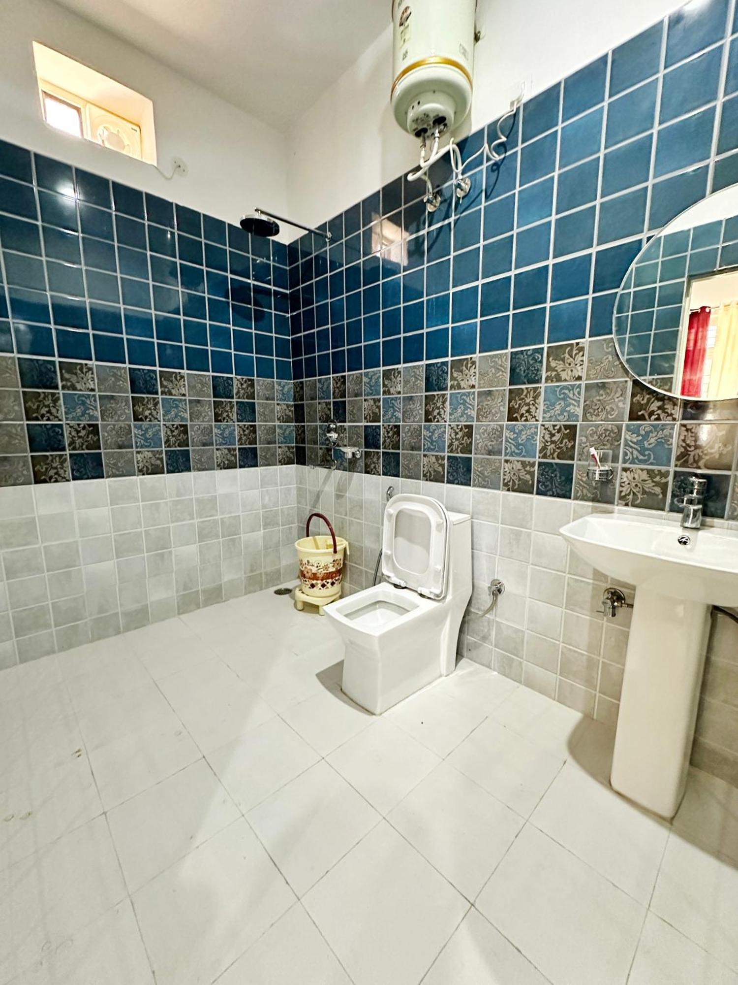 Baseraa Bir - 4Bhk Home Exterior foto